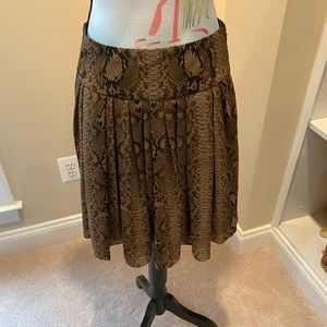 Trendy snake print skirt